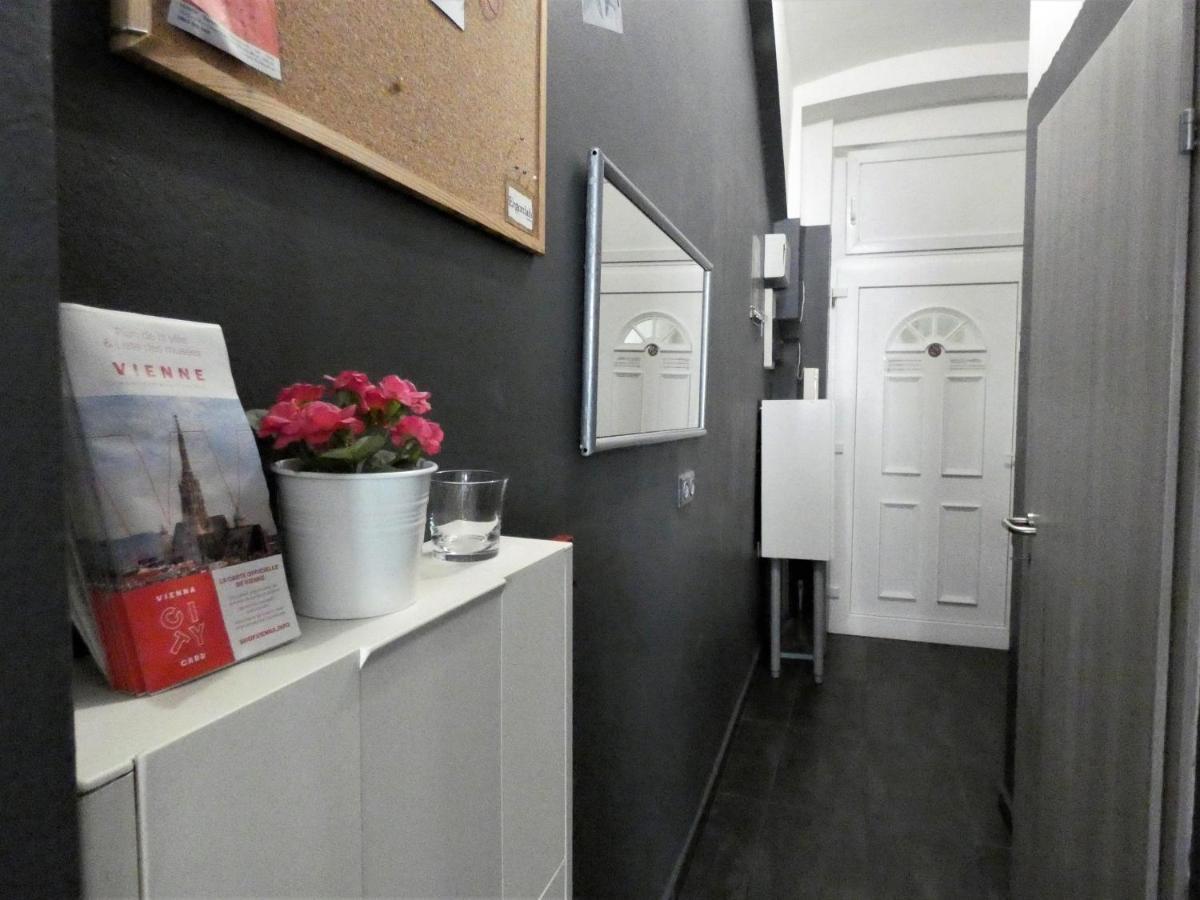Msq Diana Vienna - 10 Min From City Center - Free Coffee And Tea - High Speed Internet Bagian luar foto
